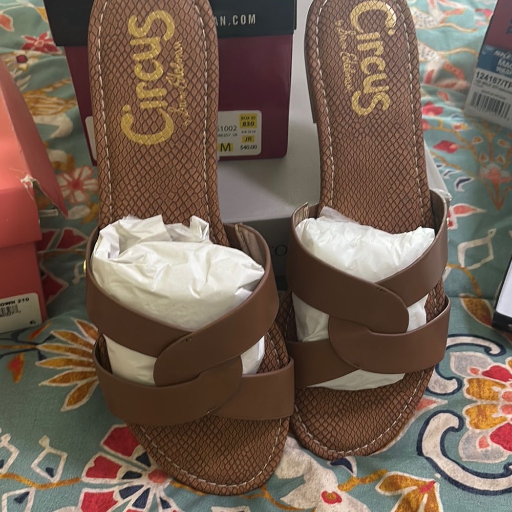 Circus by Sam Edelman Brown Women's Sandals